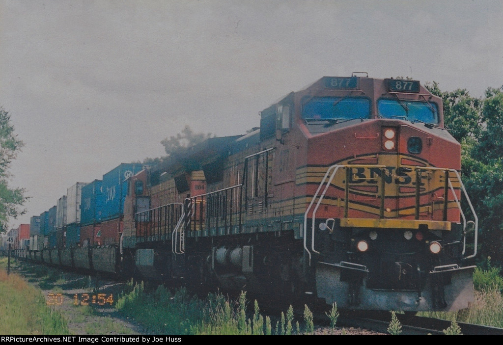 BNSF 877 West